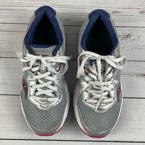Saucony “concession 11” gray & purple sneaker sz 7